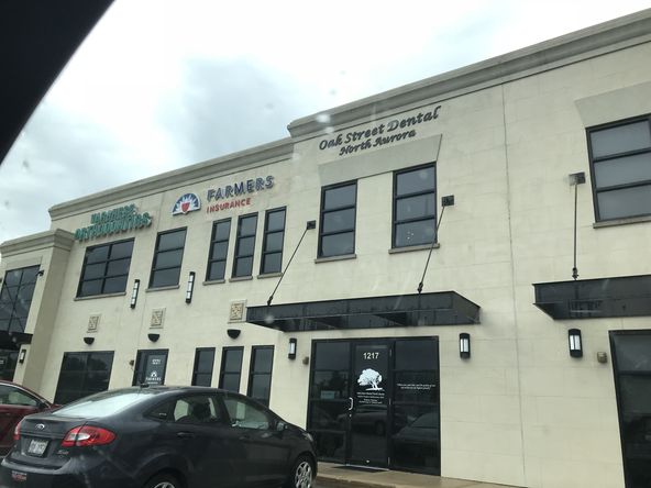 1213 Oak St, North Aurora, IL 60542
